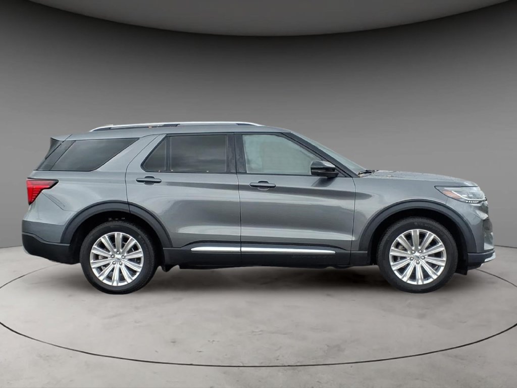 Used 2025 Ford Explorer Platinum w/ LUX Leather Package AWD/4WD image 6