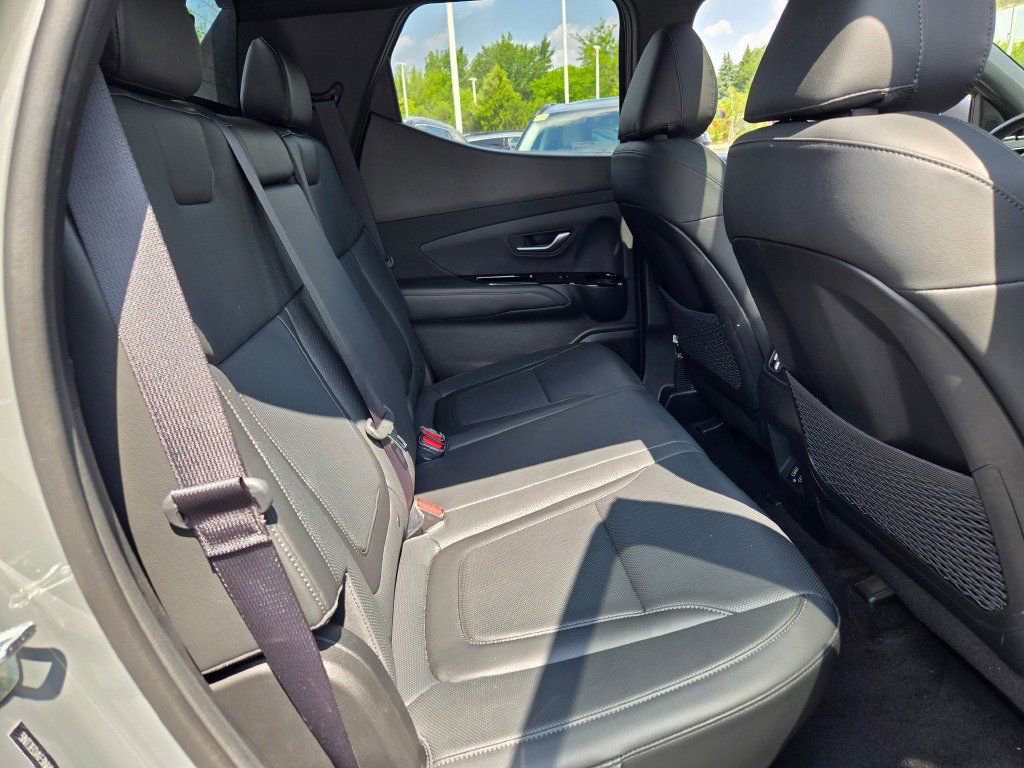 Used 2022 Hyundai Santa Cruz Limited AWD/4WD image 8