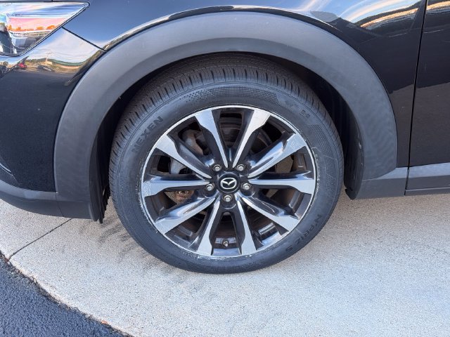 Used 2019 MAZDA CX-3 Touring w/ Preferred Equipment Package AWD/4WD image 3