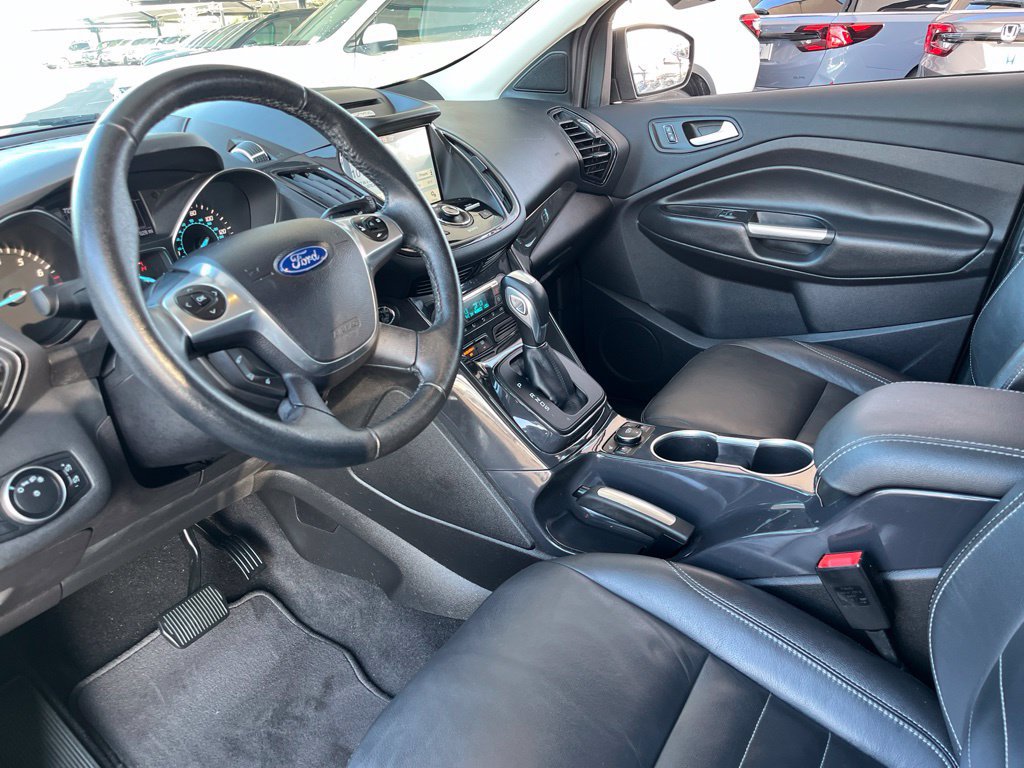Used 2016 Ford Escape Titanium AWD/4WD image 22