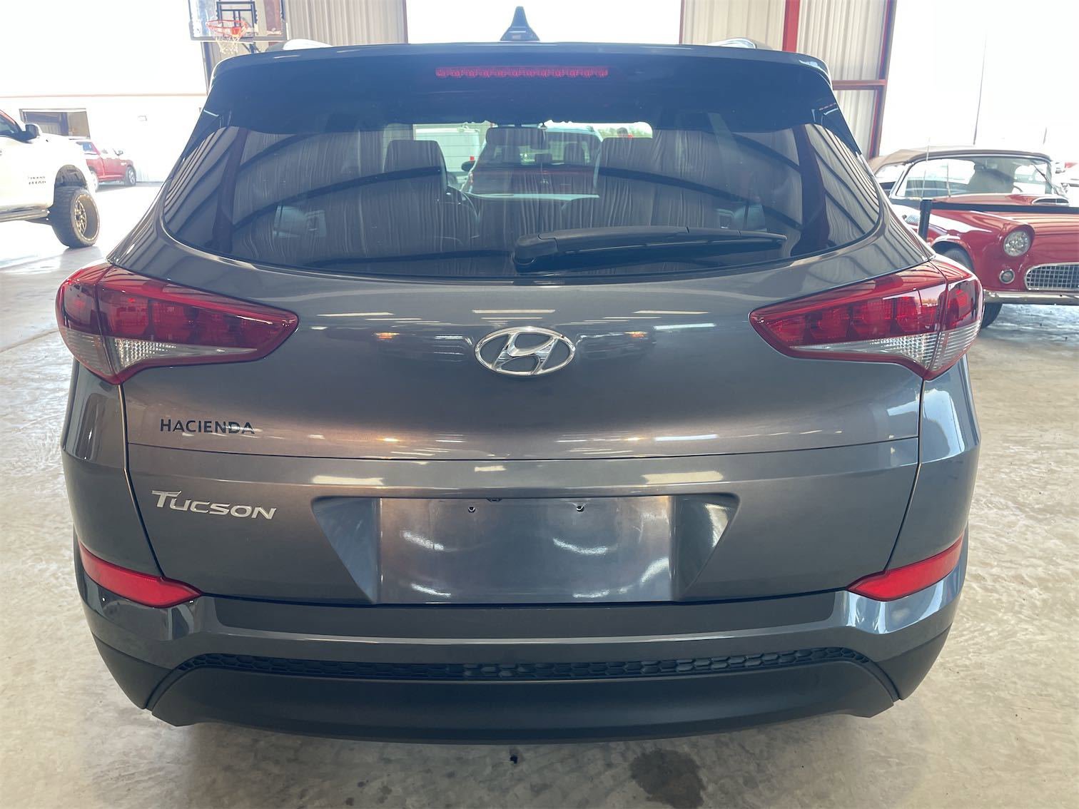 Used 2017 Hyundai Tucson SE Plus image 4