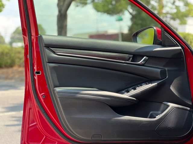 Used 2019 Honda Accord Sport image 10