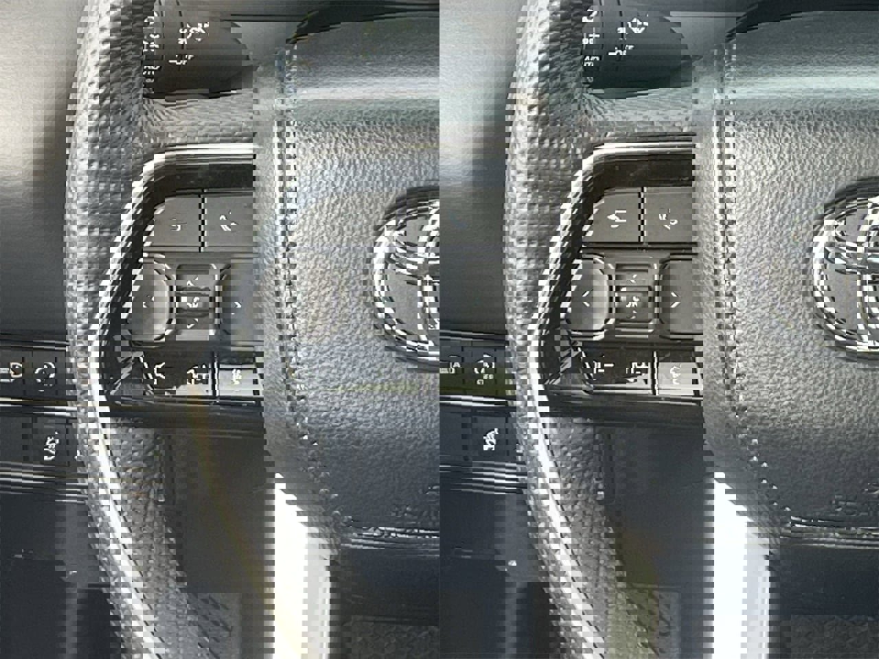 Used 2024 Toyota Tundra Platinum image 19