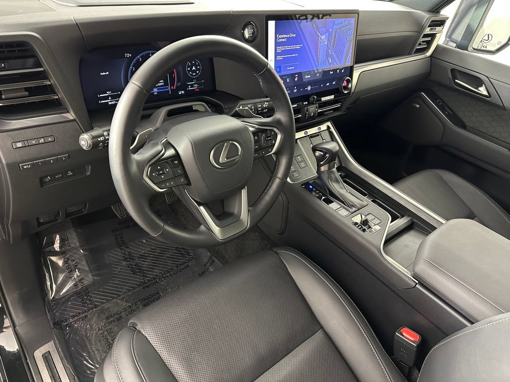 Used 2024 Lexus GX 550 AWD/4WD image 16