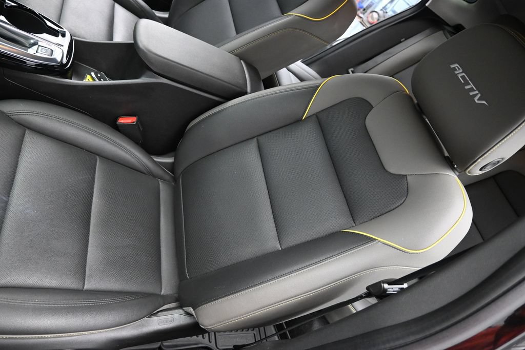 Used 2024 Chevrolet Trax ACTIV w/ Sunroof Package FWD image 9