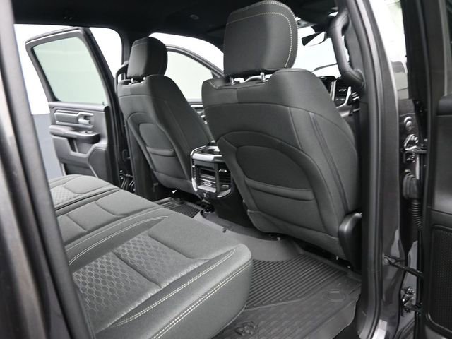 New 2026 RAM 1500 4x4 Crew Cab image 17