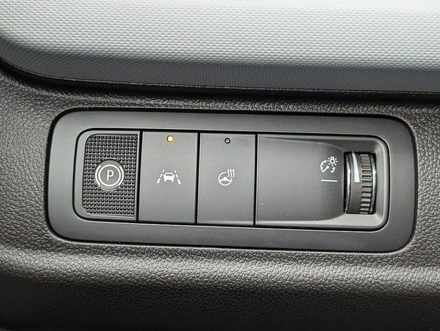 New 2027 Chevrolet Bolt LT w/ Comfort Package FWD image 24