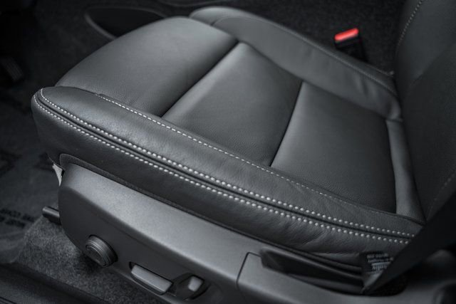 New 2026 Volvo XC40 B5 Plus w/ Protection Package Premier image 37