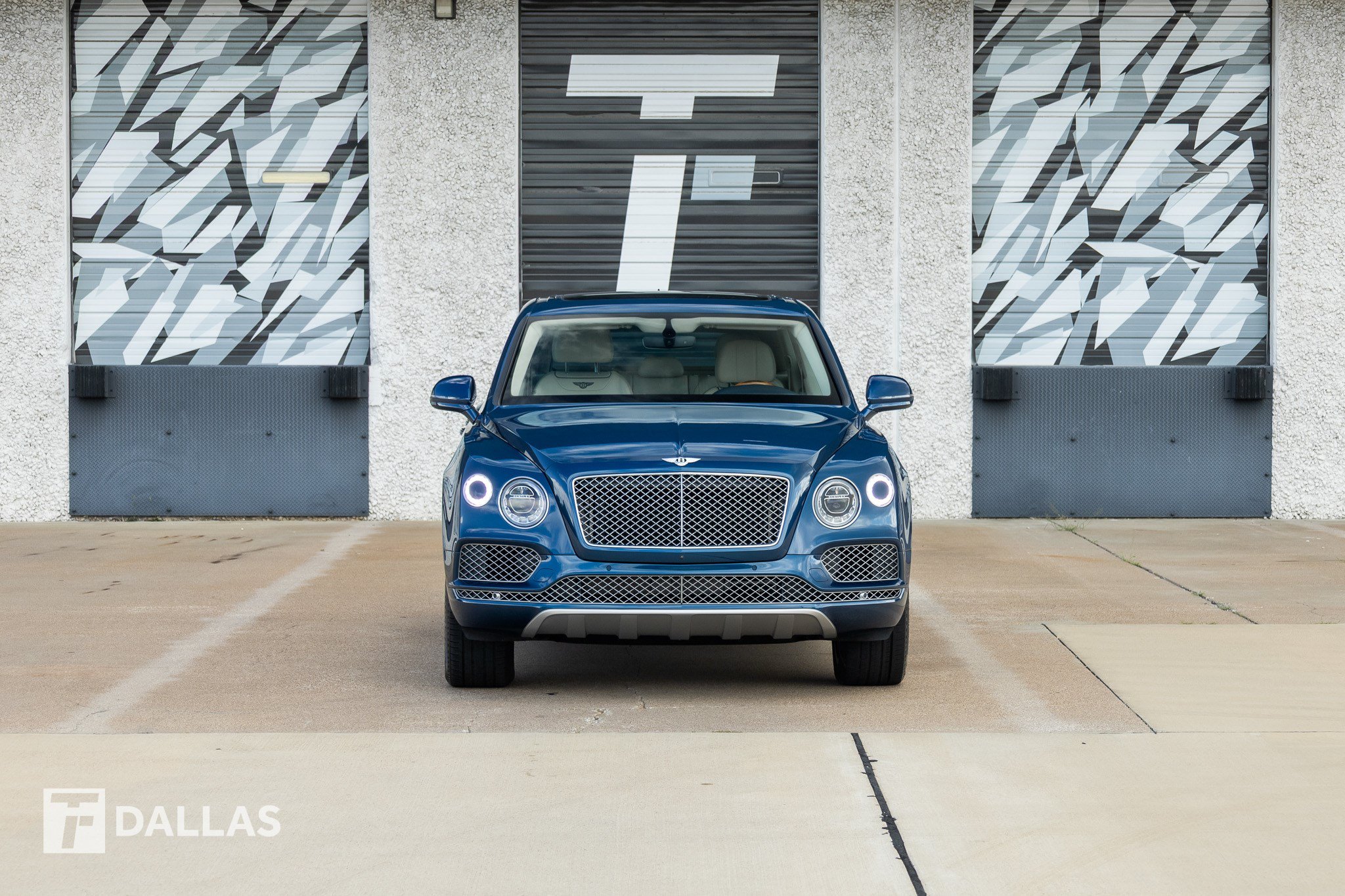 Used 2019 Bentley Bentayga AWD/4WD image 4