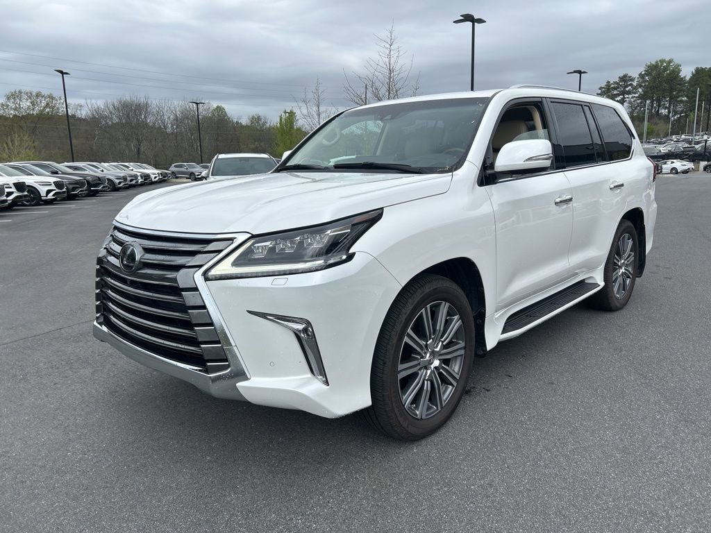 Used 2017 Lexus LX 570 4WD image 3