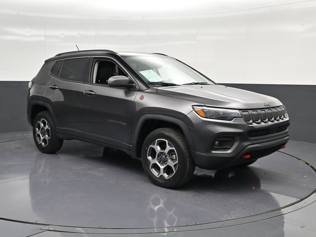 Used 2022 Jeep Compass Trailhawk w/ Trailhawk Elite Group image 5