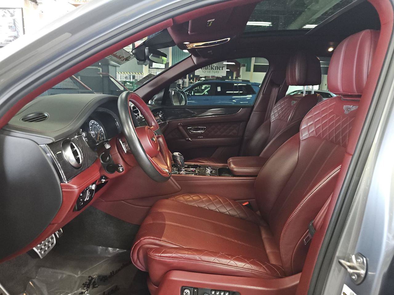 Used 2019 Bentley Bentayga AWD/4WD image 9