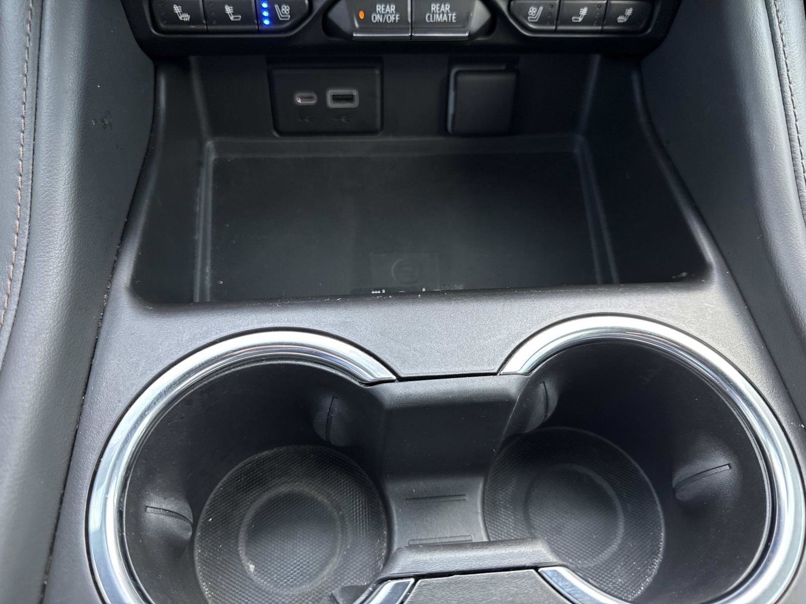 Used 2023 Chevrolet Tahoe High Country image 25