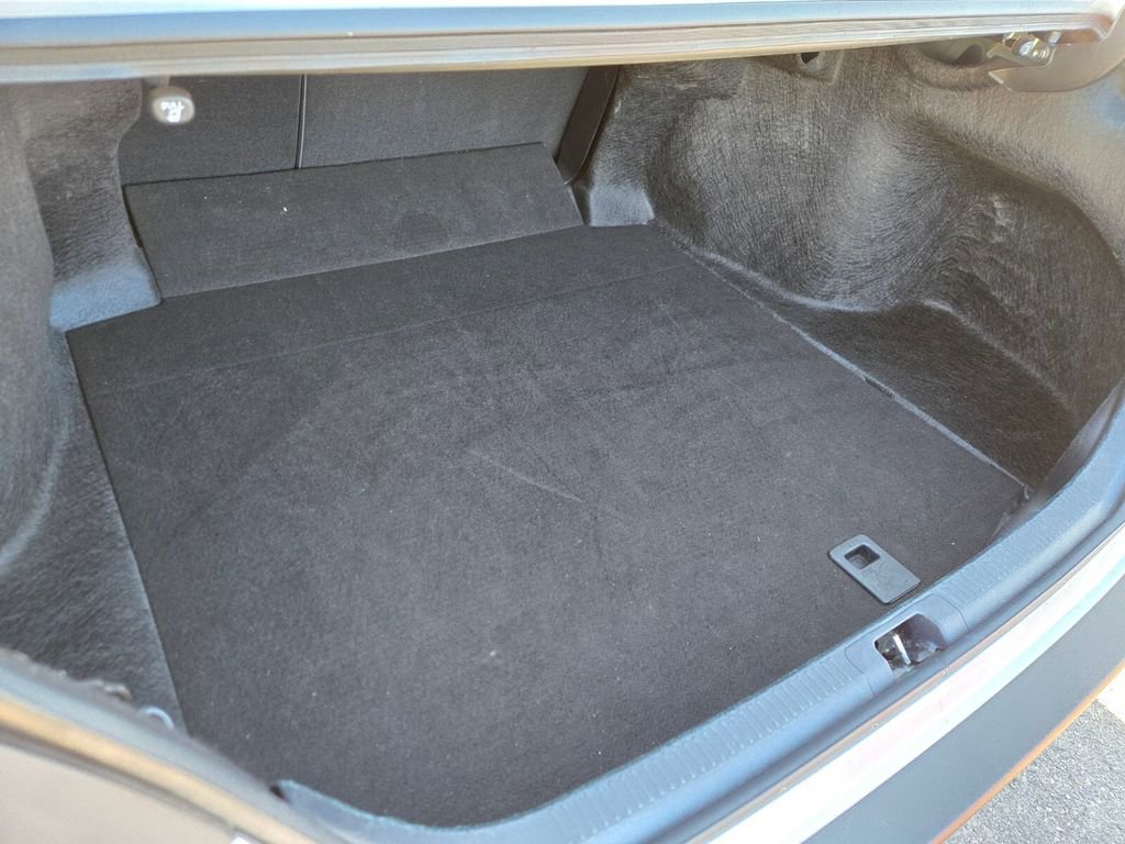 Used 2024 Toyota Camry SE image 17