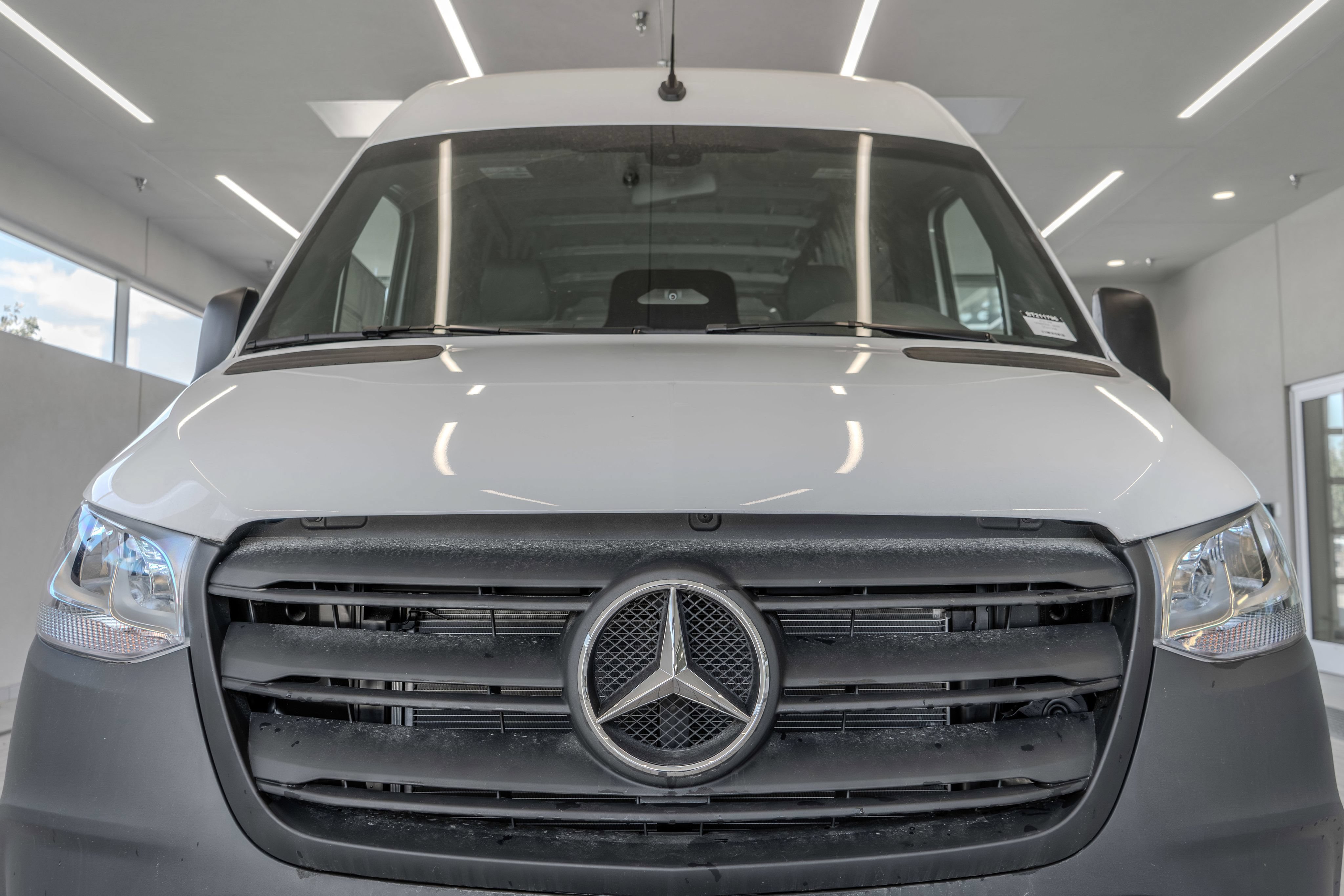 Used 2025 Mercedes-Benz Sprinter 2500 image 23