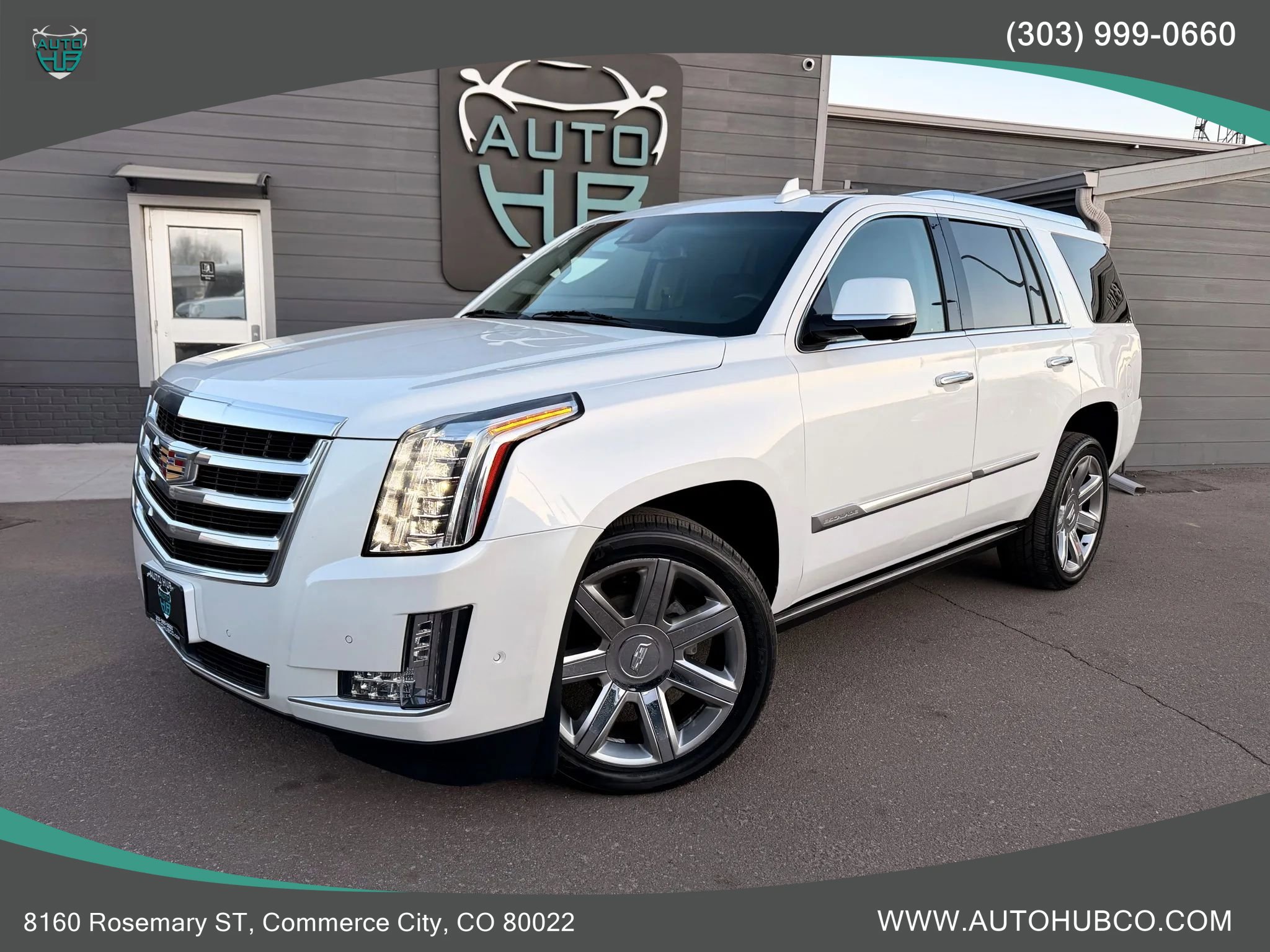Used 2018 Cadillac Escalade Premium Luxury AWD/4WD image 1