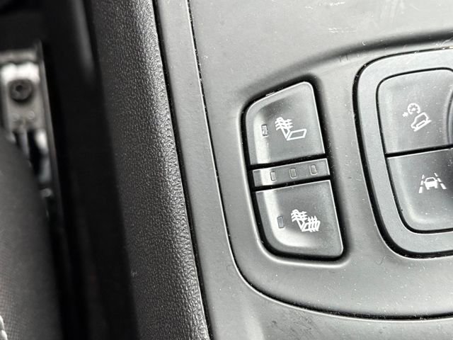 Used 2022 GMC Terrain SLT image 19