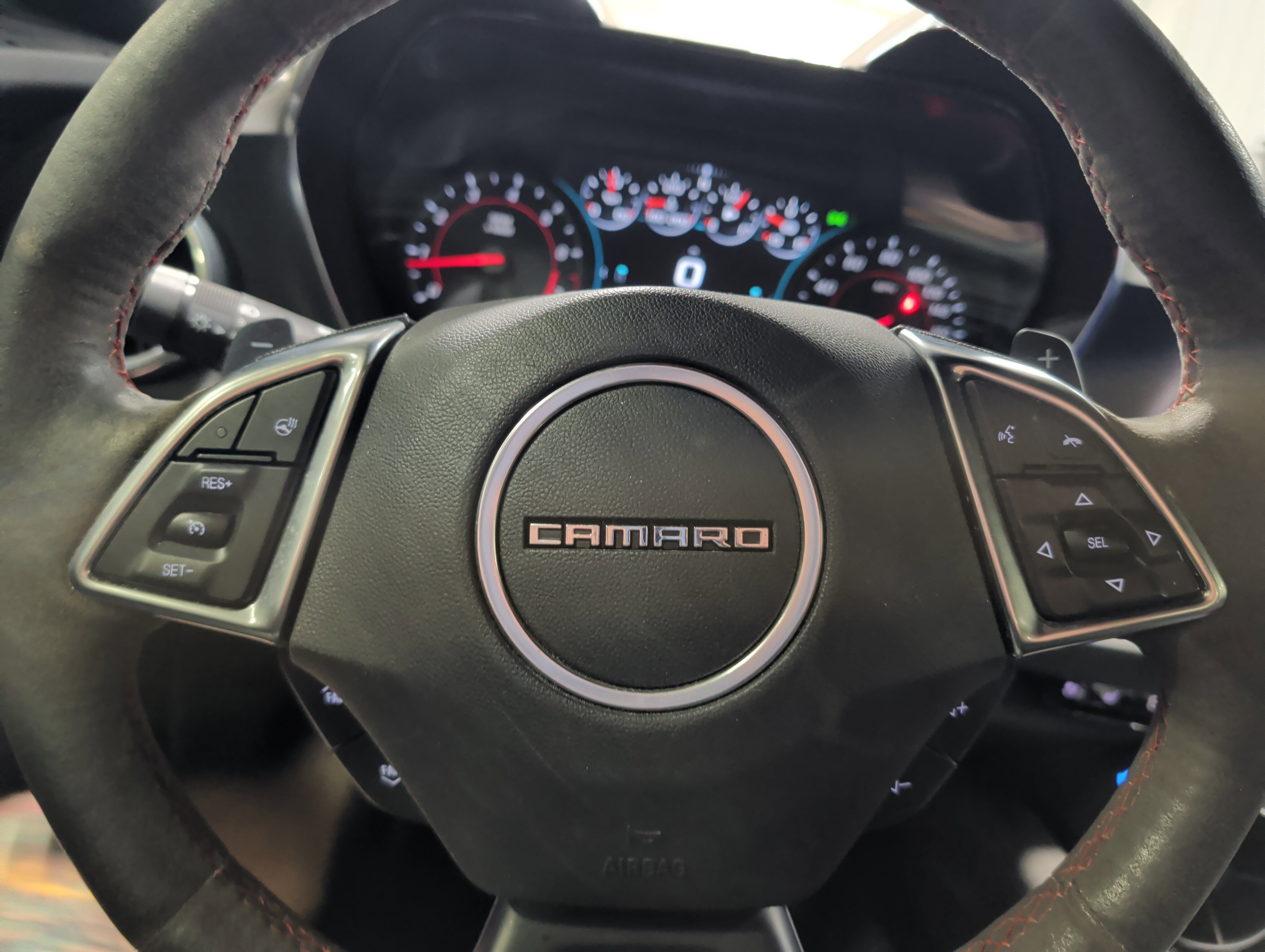 Used 2018 Chevrolet Camaro ZL1 RWD image 10