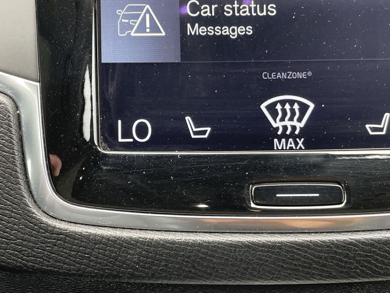 Used 2018 Volvo XC90 T5 Momentum w/ Convenience Package FWD image 23