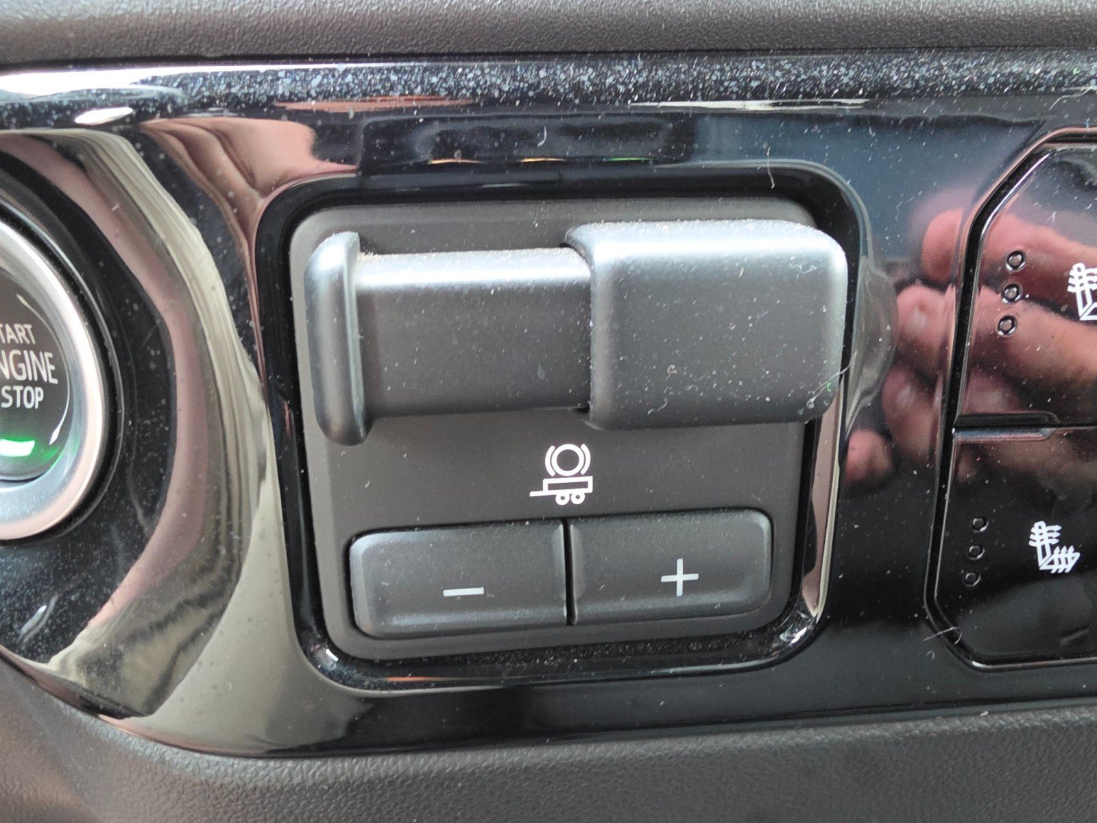 Used 2022 Chevrolet Silverado 1500 RST AWD/4WD image 40