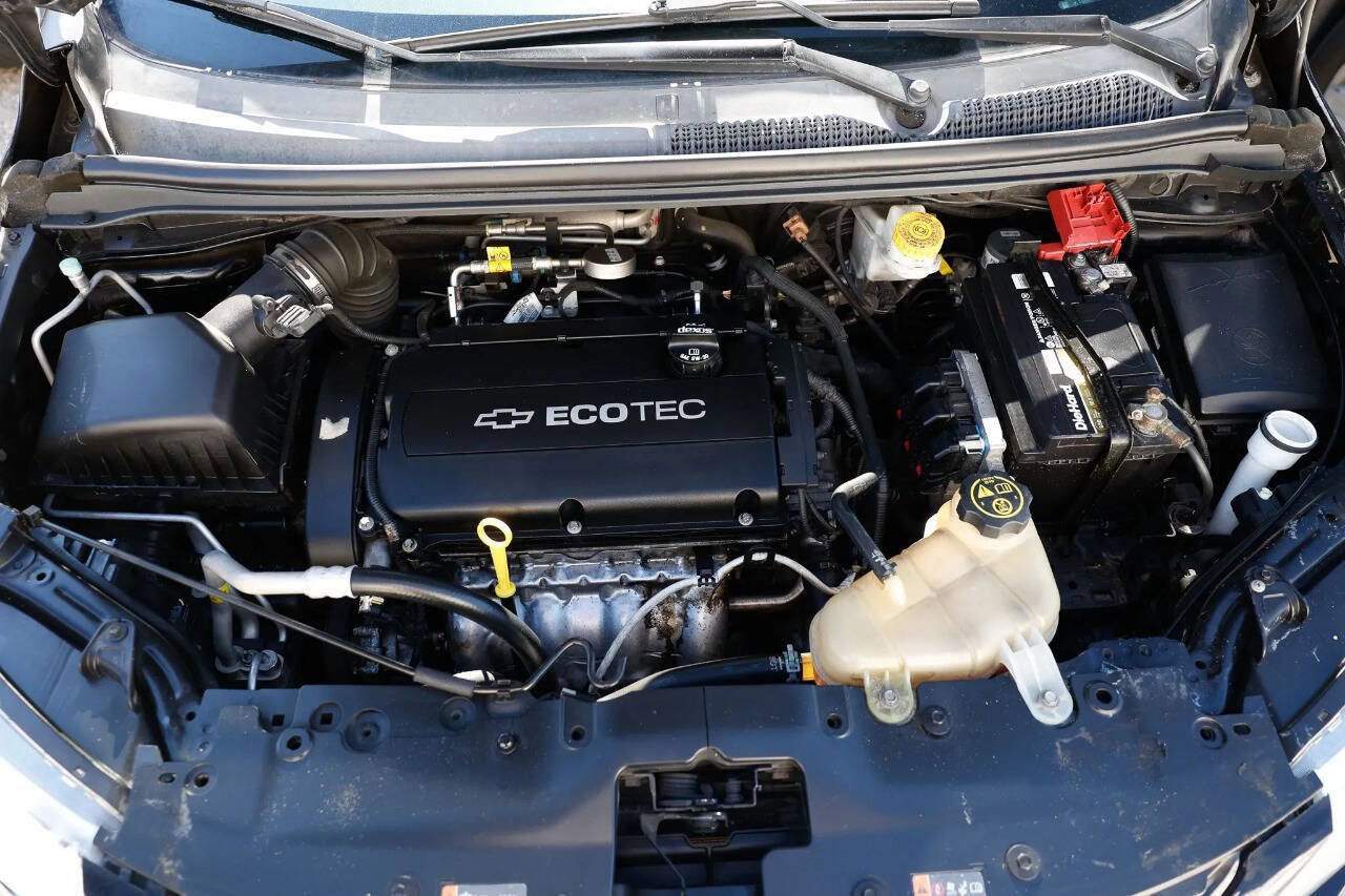 Used 2017 Chevrolet Sonic LT image 46