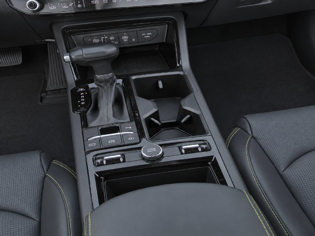 Used 2025 Kia K5 GT FWD image 27