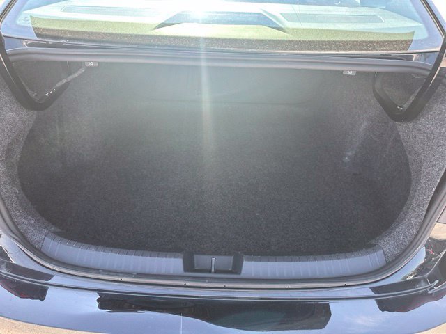 Used 2025 Volkswagen Jetta SE FWD image 34