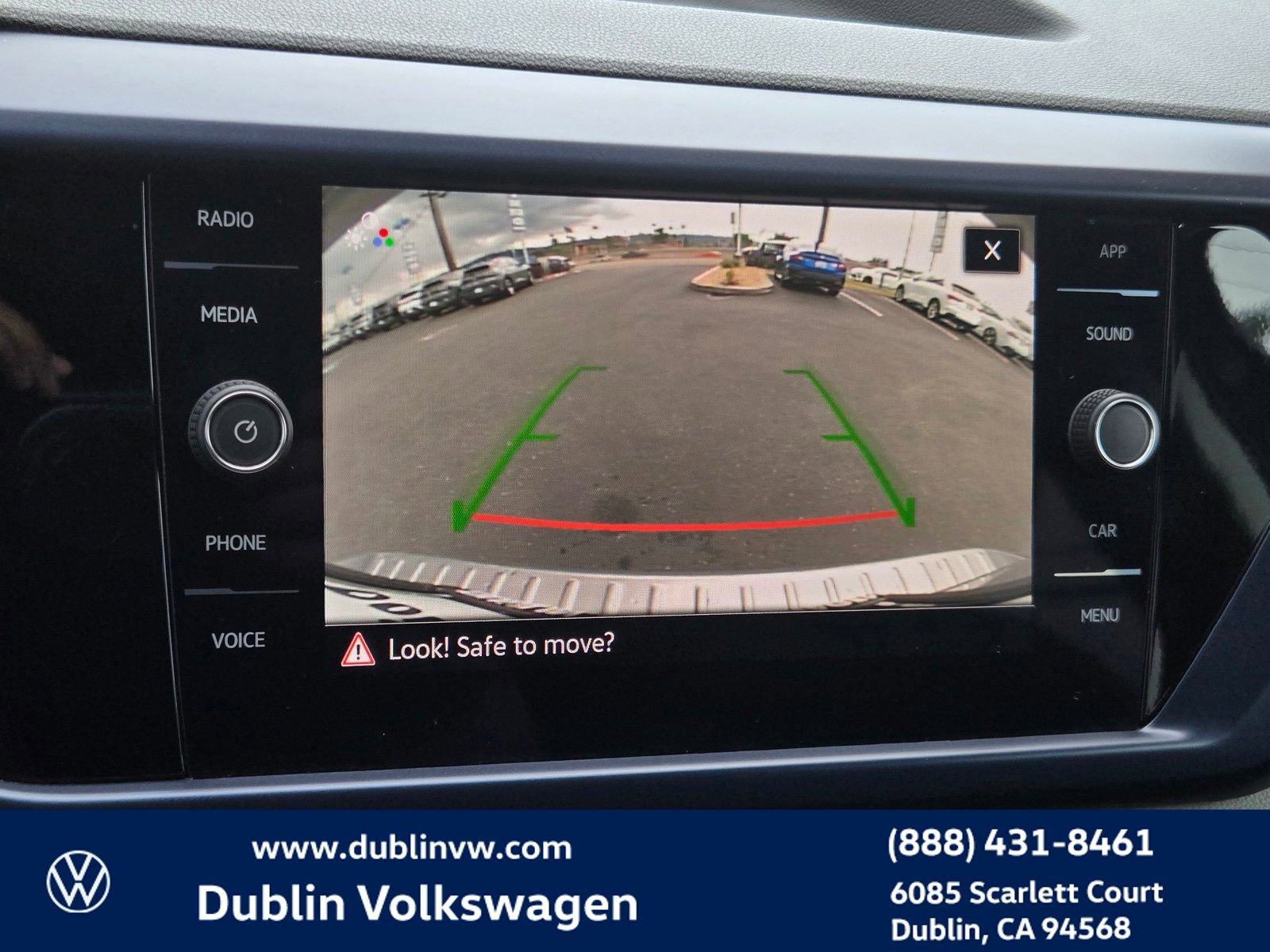 Certified 2023 Volkswagen Taos SE FWD image 15