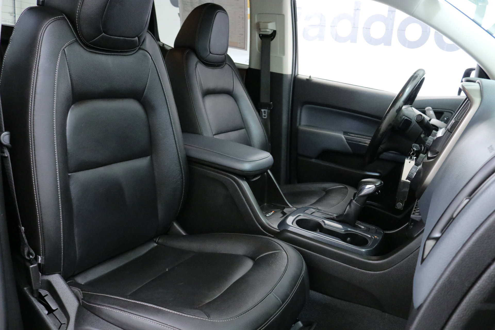 Used 2022 Chevrolet Colorado Z71 w/ Safety Package image 28