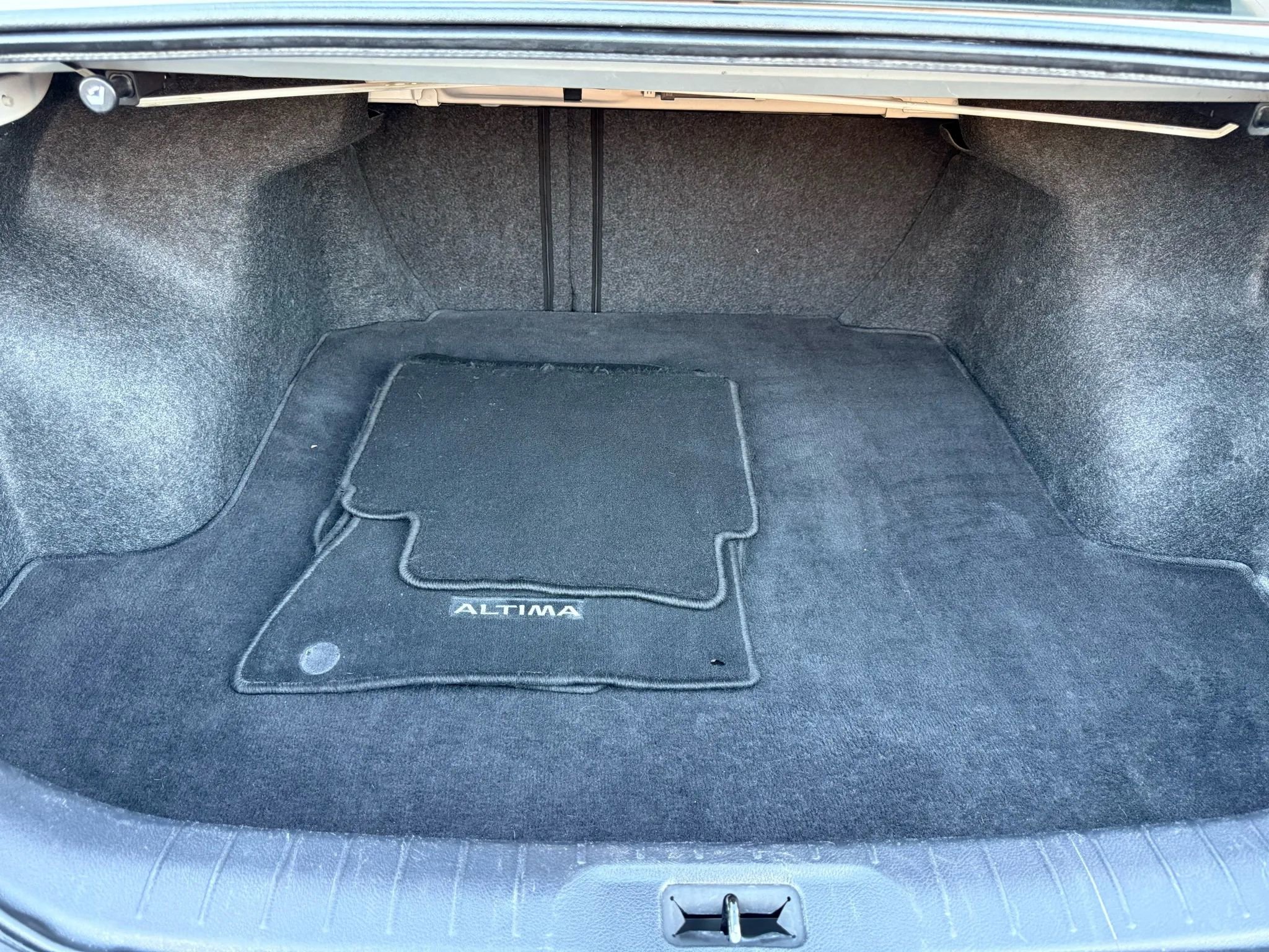 Used 2022 Nissan Altima 2.5 S image 25