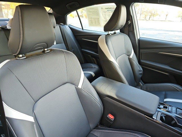 Used 2025 Toyota Camry SE image 12