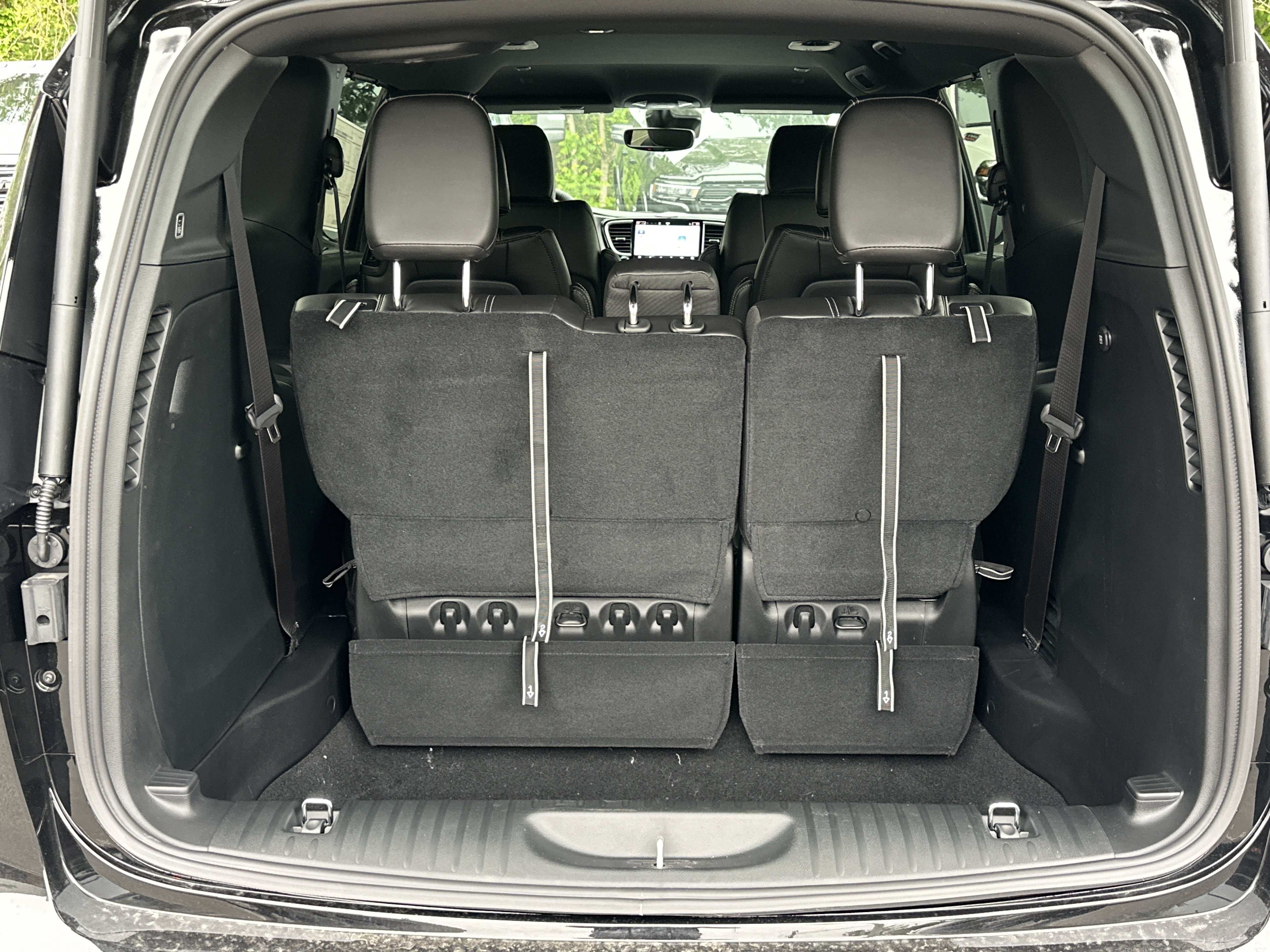 New 2027 Chrysler Pacifica Select FWD image 13