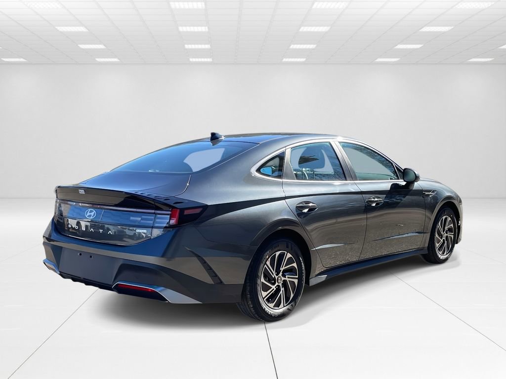 New 2026 Hyundai Sonata Blue FWD image 6