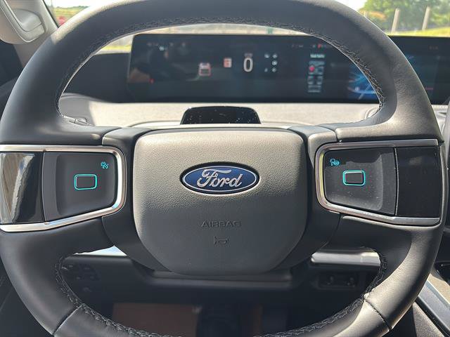 New 2026 Ford Expedition Platinum w/ Driver's Package AWD/4WD image 24