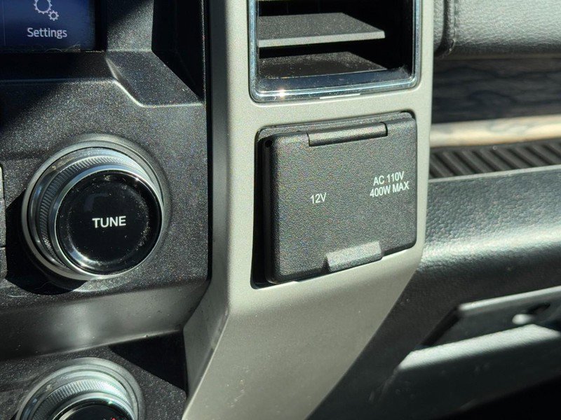 Used 2019 Ford F150 Lariat w/ Equipment Group 502A Luxury image 24