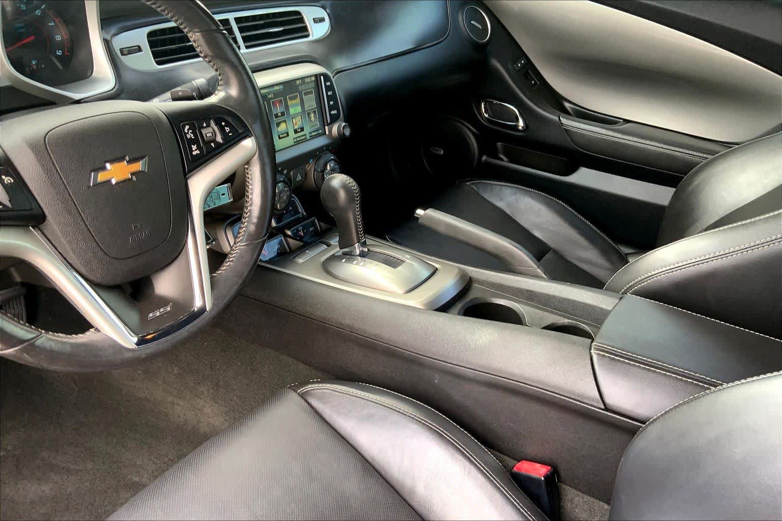 Used 2015 Chevrolet Camaro SS w/ RS Package RWD image 15