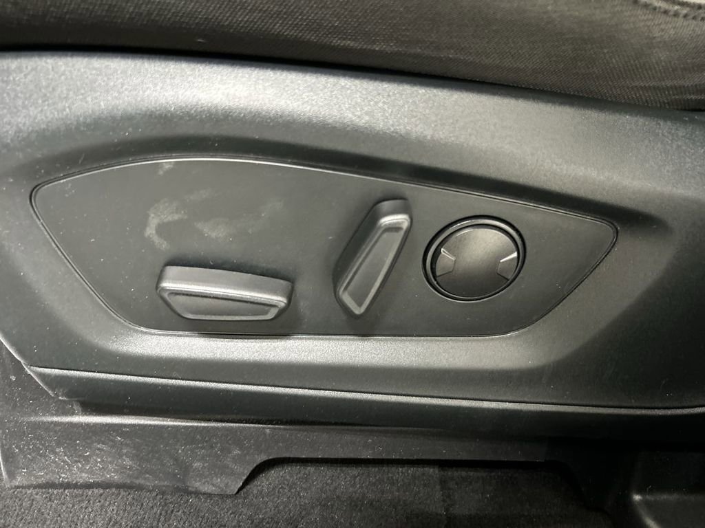 Used 2022 Ford Explorer XLT w/ Class IV Trailer Tow Package image 10