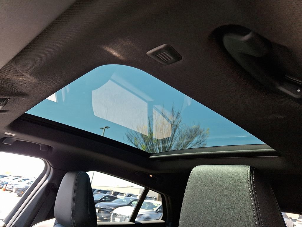 Used 2025 BMW X2 xDrive28i image 14