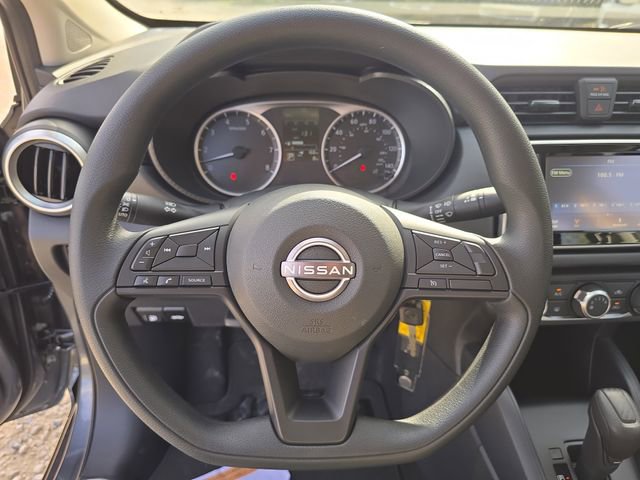 New 2025 Nissan Versa S w/ Trunk Package FWD image 28