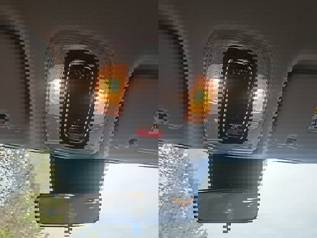 Used 2023 Hyundai Elantra SEL w/ Convenience Package image 15