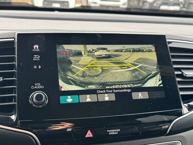 Used 2023 Honda Passport TrailSport image 3