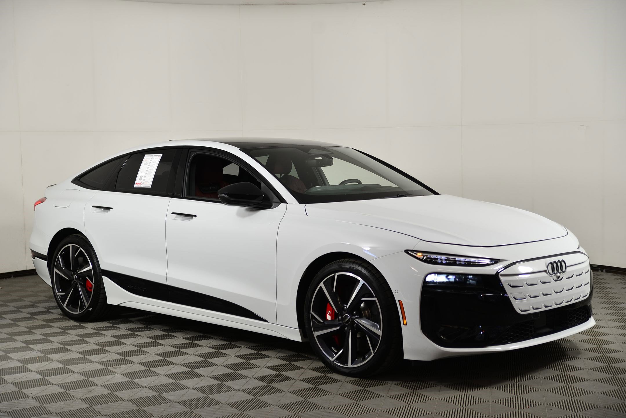 New 2025 Audi S6 e-tron Premium Plus image 6