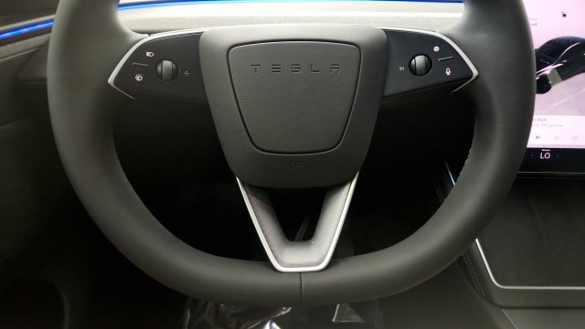 Used 2026 Tesla Model Y 2WD image 54