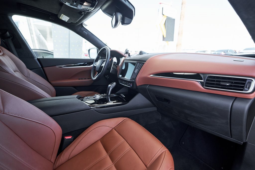 Used 2022 Maserati Levante Modena image 25