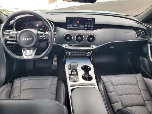 Used 2023 Kia Stinger GT2 image 12