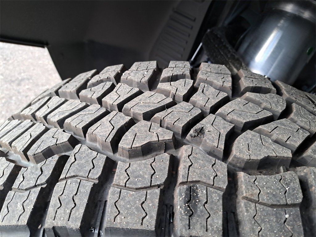 New 2025 GMC Hummer EV 2X w/ Extreme Off-Road Package image 42