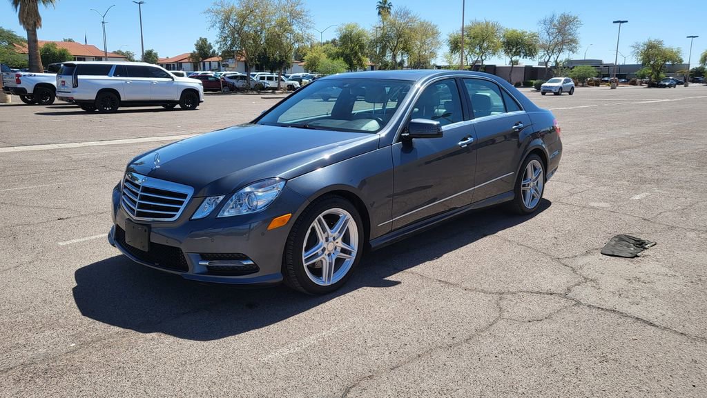 Used 2013 Mercedes-Benz E 350 Sedan image 4