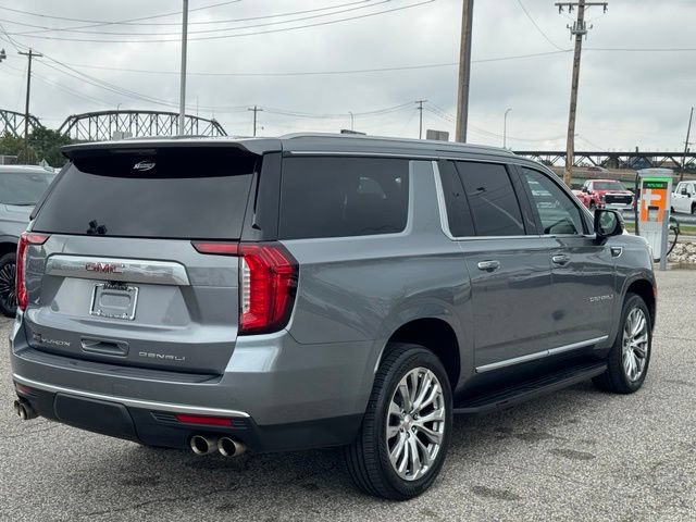 Used 2022 GMC Yukon XL Denali AWD/4WD image 6