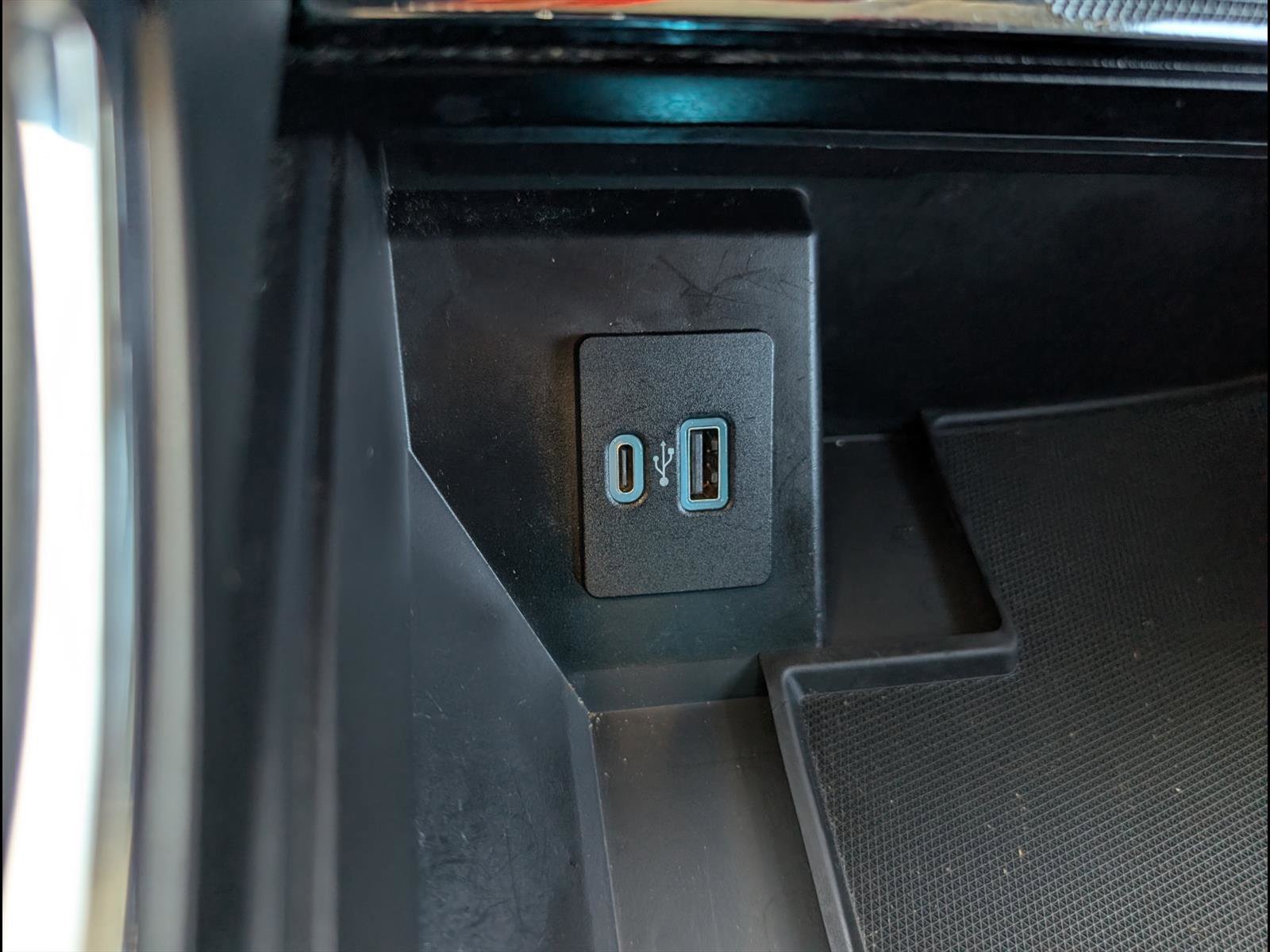 Used 2021 Ford F150 Lariat w/ Equipment Group 502A High AWD/4WD image 17