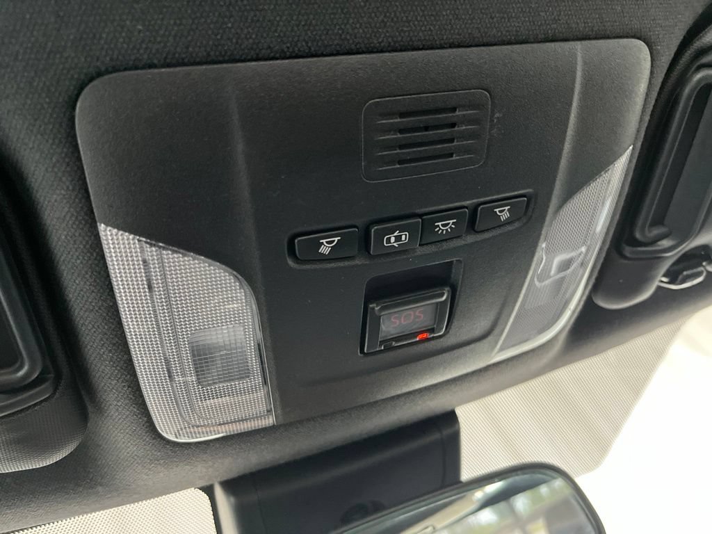 Used 2020 Toyota Corolla SE FWD image 17